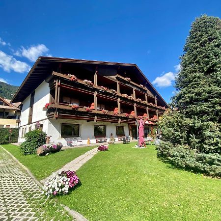 Hotel Garni Living San Candido Eksteriør billede