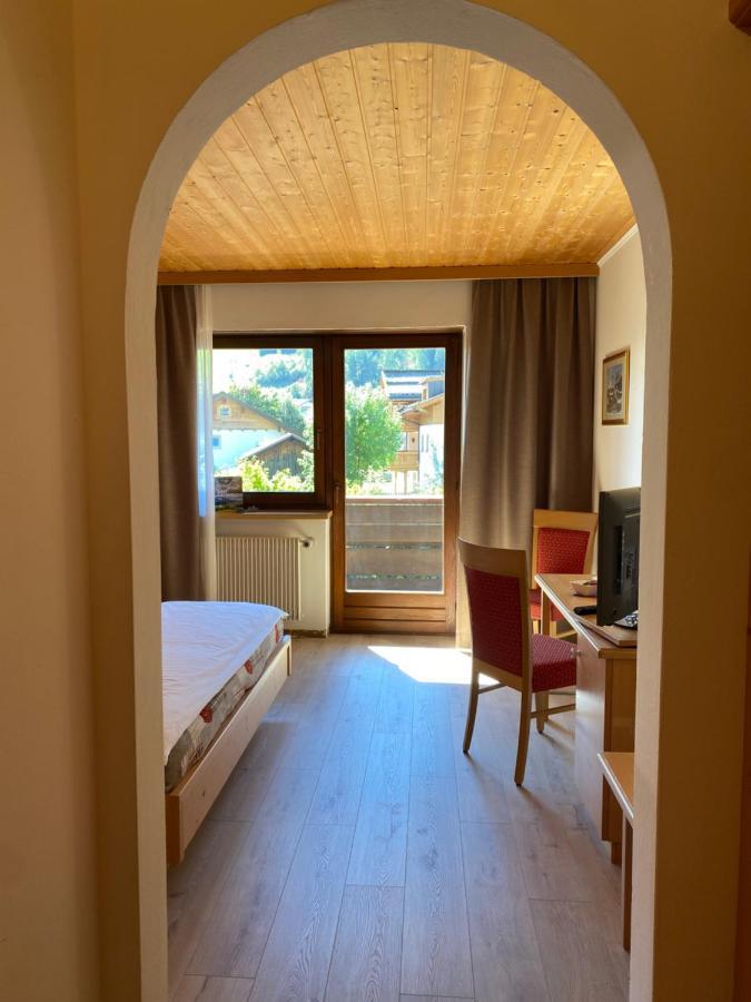 Hotel Garni Living San Candido Eksteriør billede