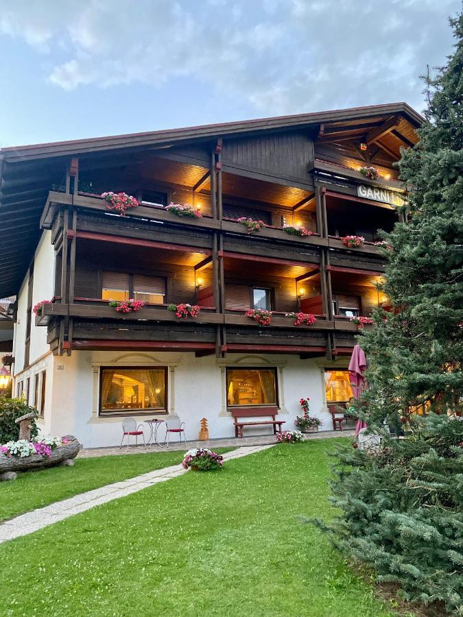 Hotel Garni Living San Candido Eksteriør billede